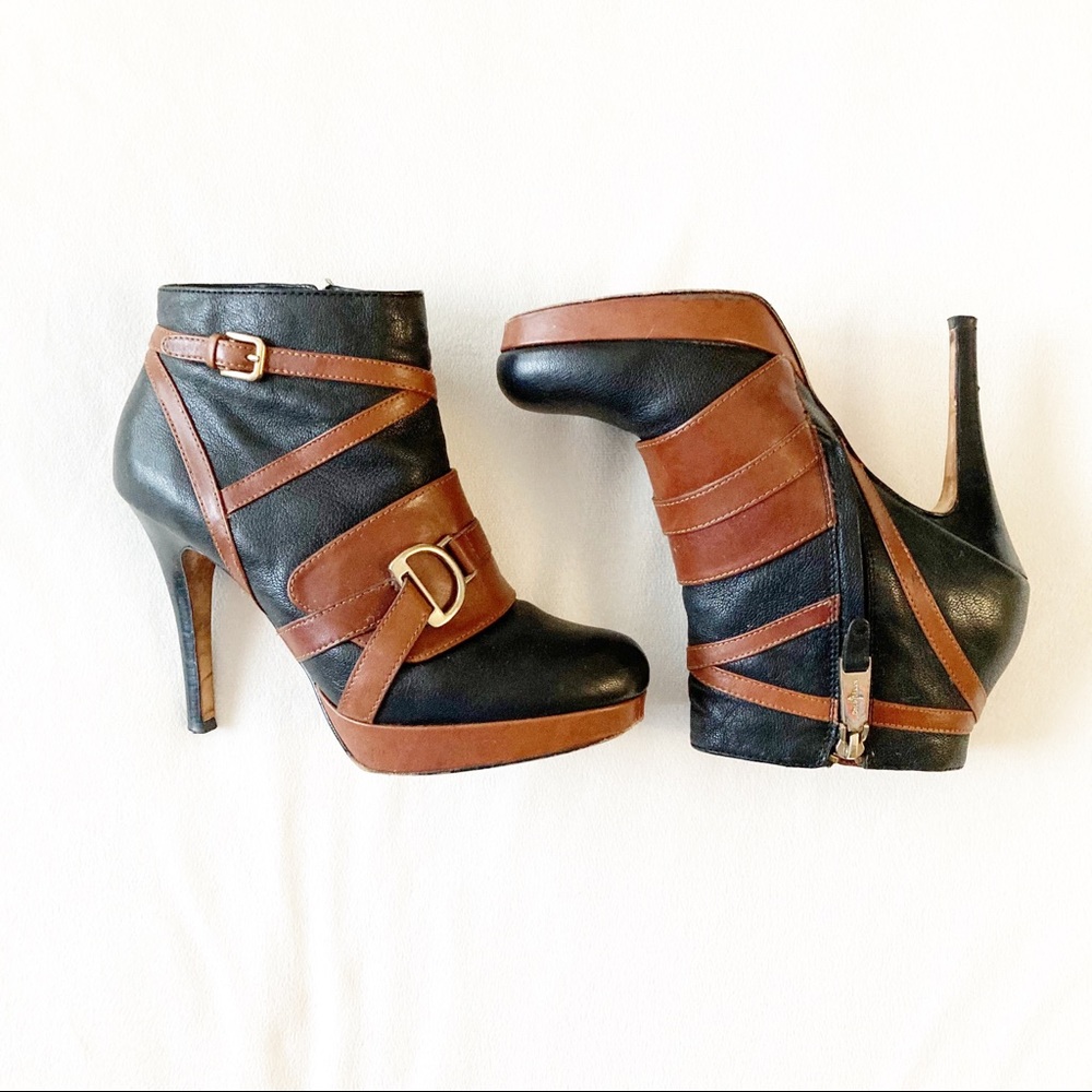 Cole Haan black & tan leather ankle boots